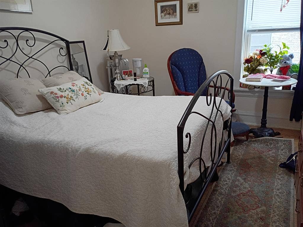 Roommate wanted