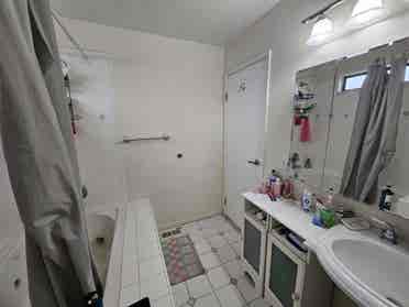 Rent a room 3 or longer months
