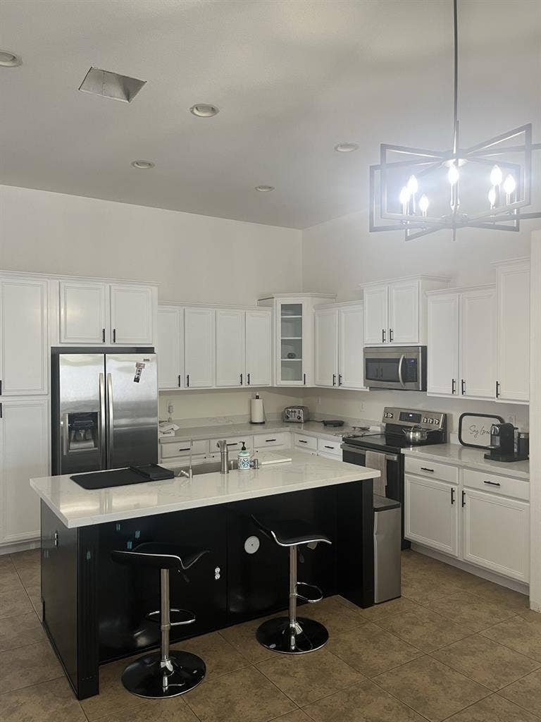 Looking for Roommate!