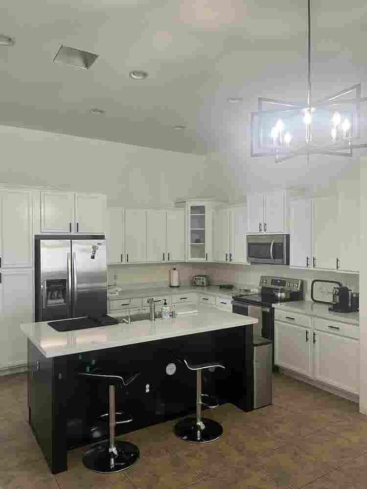 Looking for Roommate!