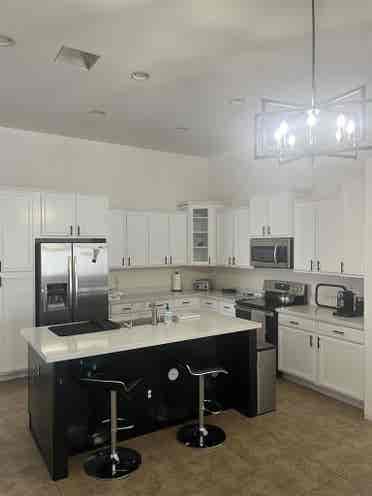 Looking for Roommate!
