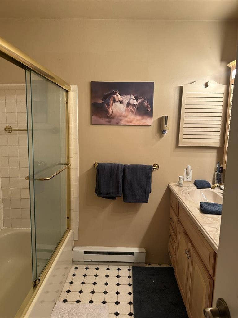 Available Furnished Room for Rent