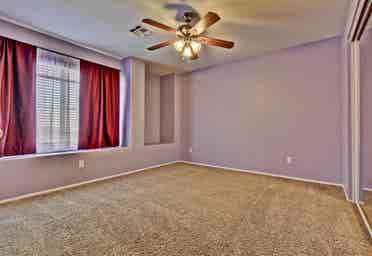Rooms in Glendale