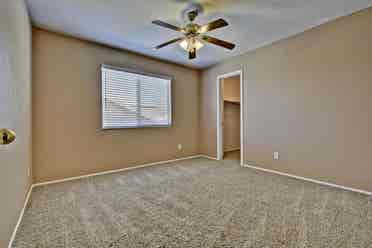 Rooms in Glendale
