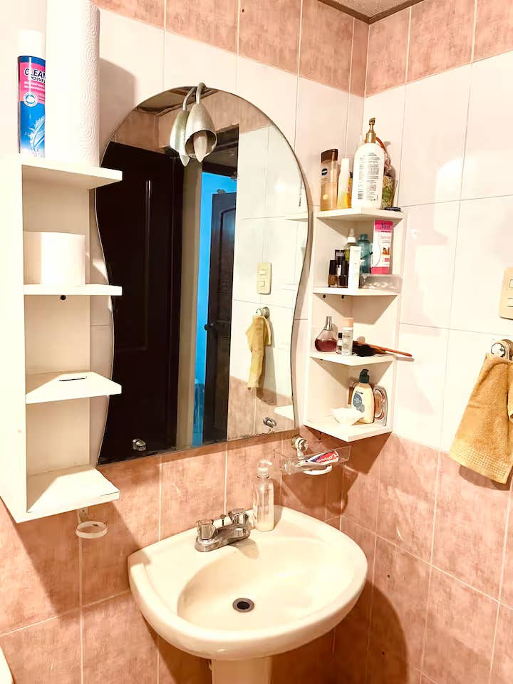 Private Room in Bella Vista!