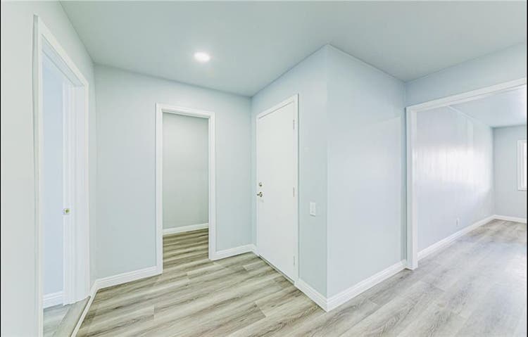 SHARED AND PRIVATE ROOMS AVAILABLE!
