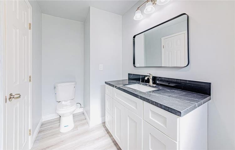 SHARED AND PRIVATE ROOMS AVAILABLE!