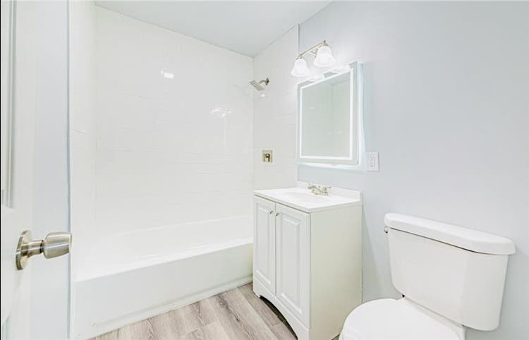 SHARED AND PRIVATE ROOMS AVAILABLE!