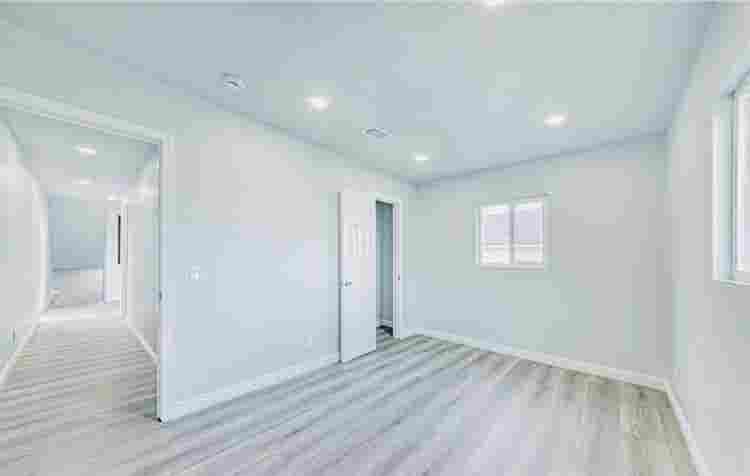 SHARED AND PRIVATE ROOMS AVAILABLE!