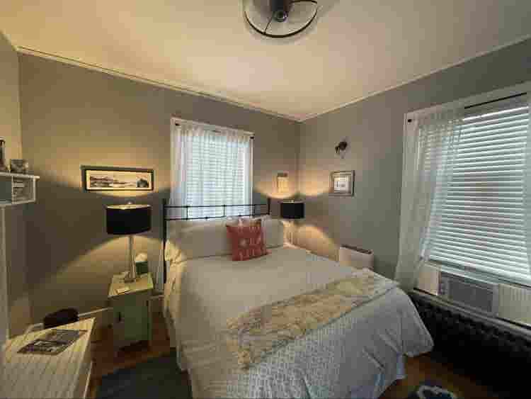 Gorgeous suite near BIW in Bath, ME