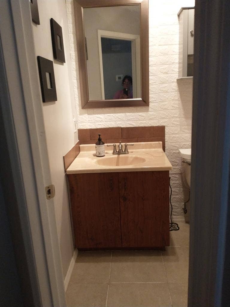 Long Term Female Room Mate