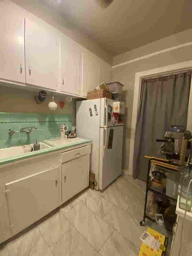 Charming Furnished Room for Rent :)