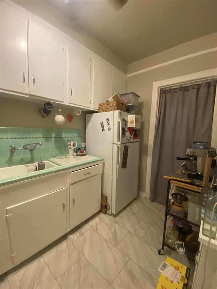 Charming Furnished Room for Rent :)