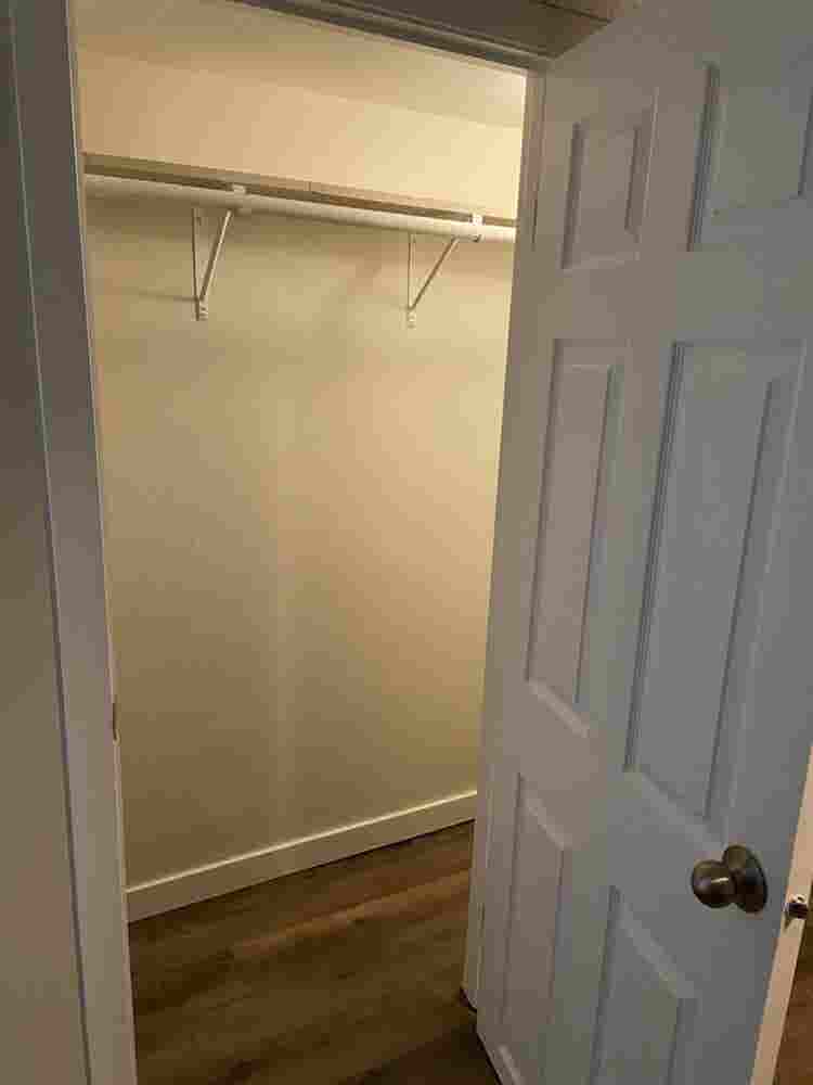 Rooms available south endd