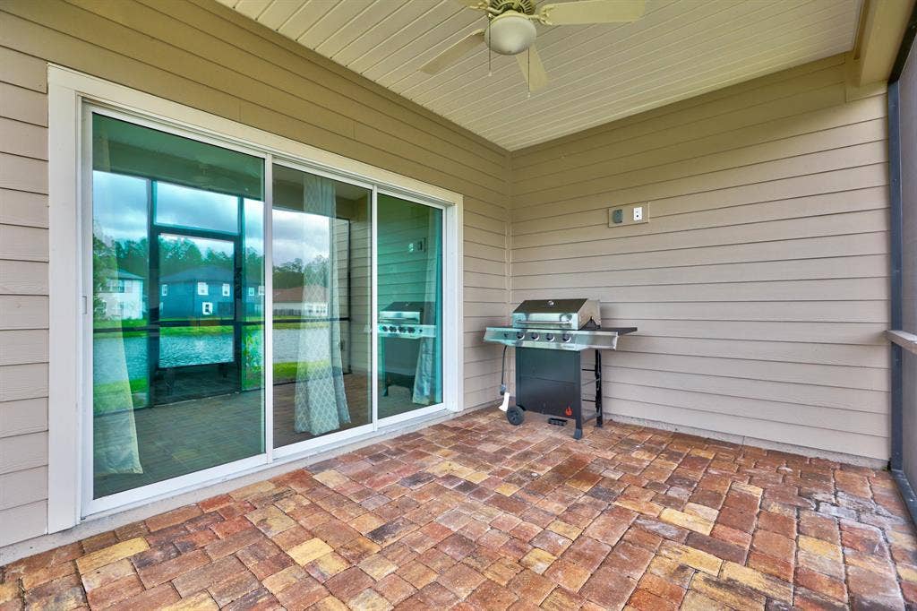 Beautiful Home, looking for roomate