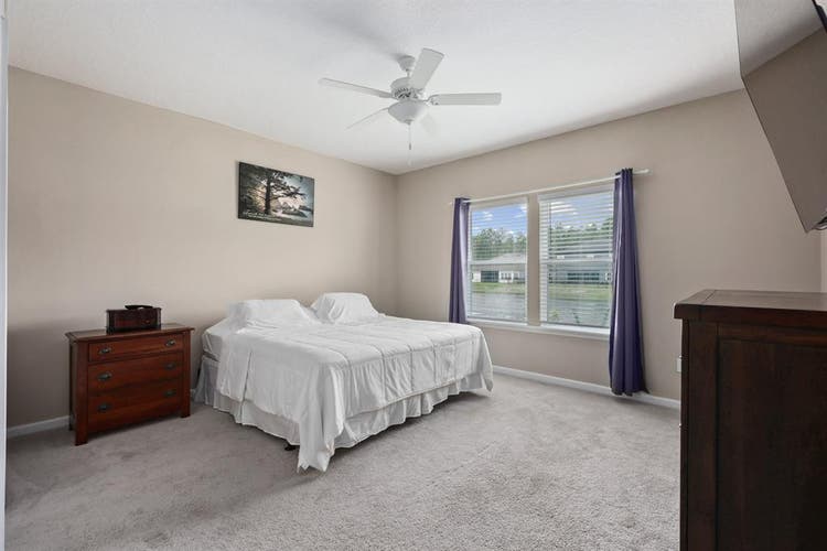 Beautiful Home, looking for roomate