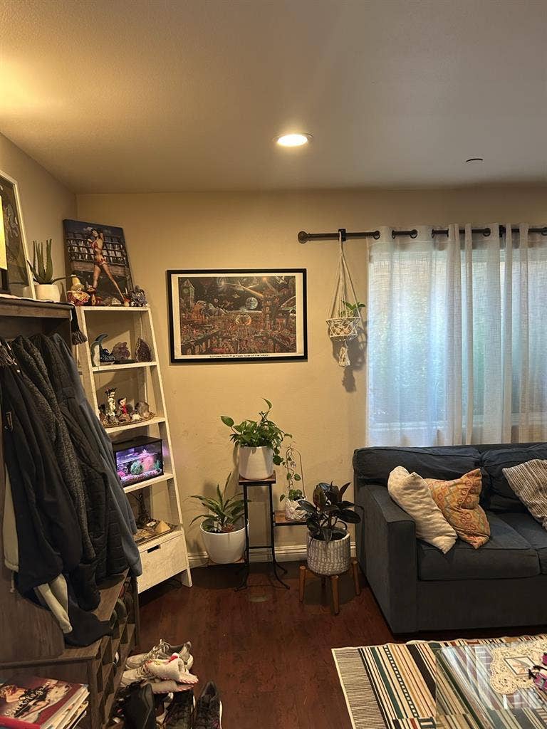 Private room with shared bathroom