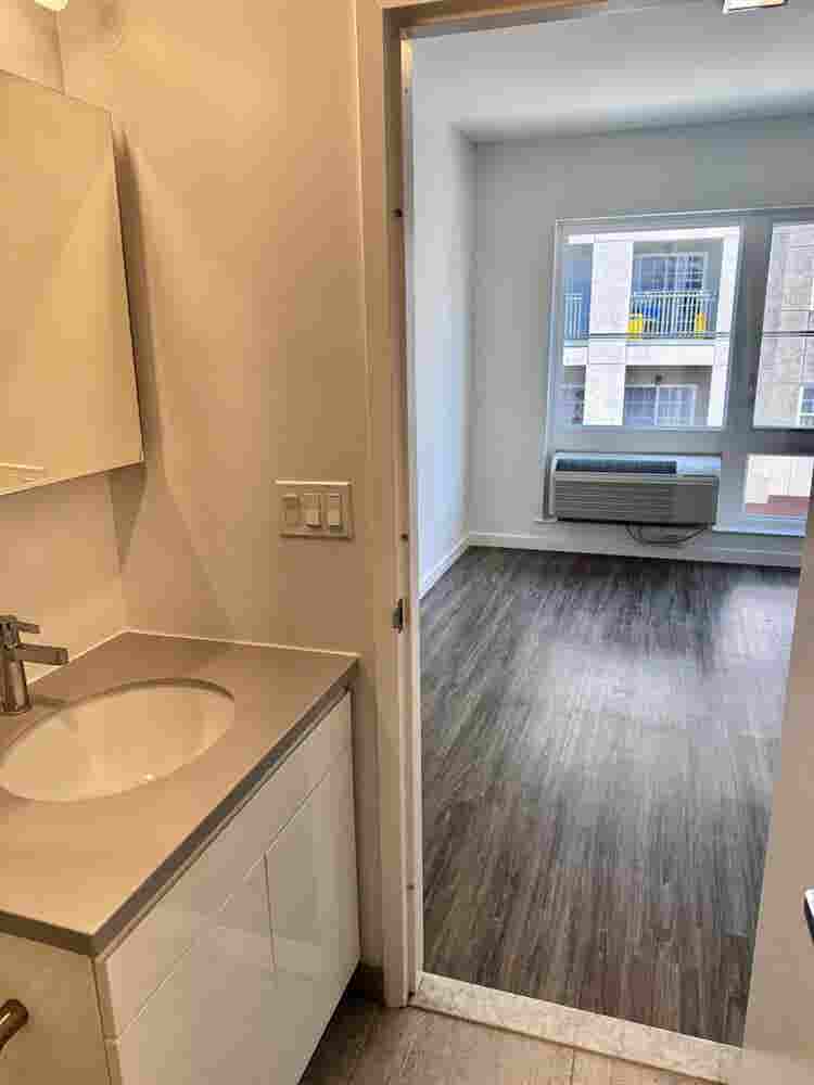 Need Roommate. 2beds W/Private bath