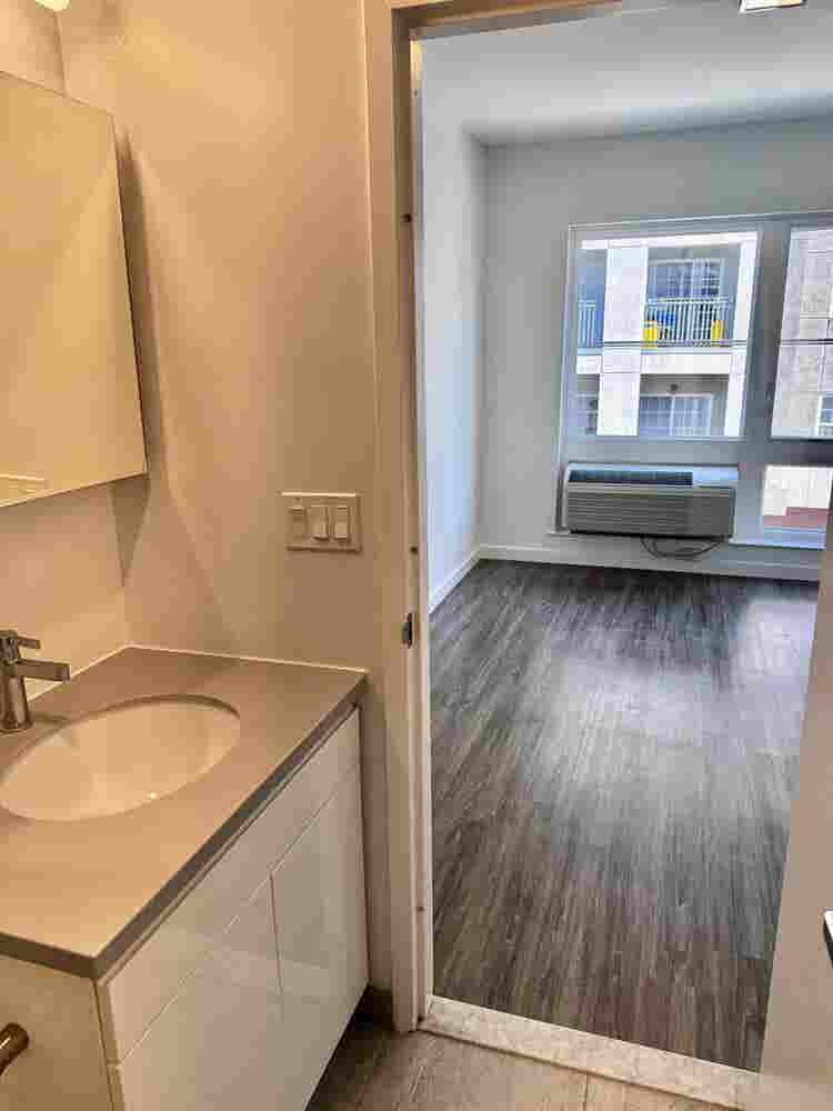 Need Roommate. 2beds W/Private bath