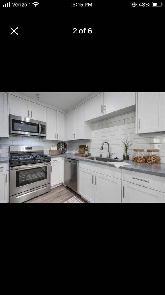 2 rooms with shared bathroom