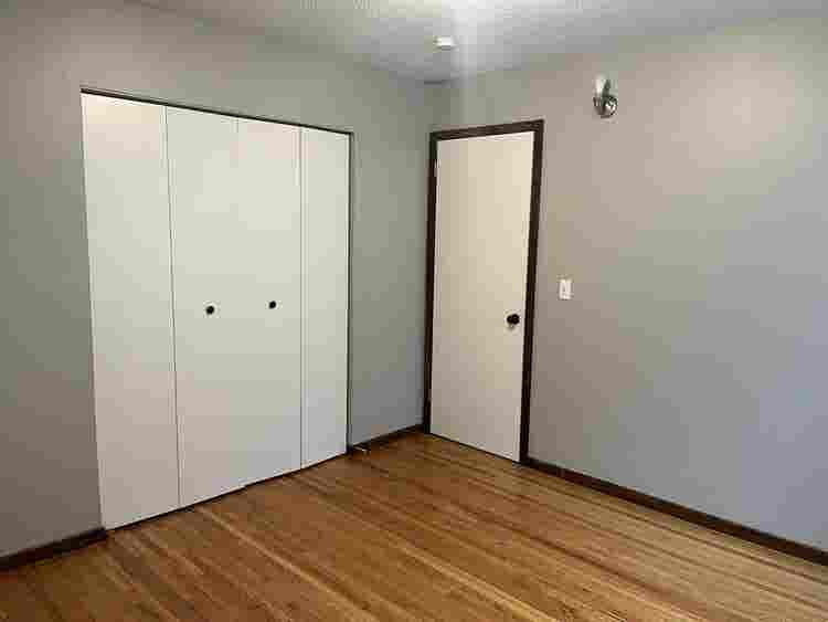 Room available in all-women home