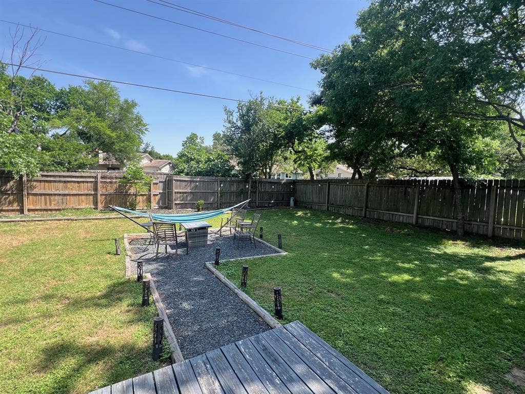 Private room (Female preferred)