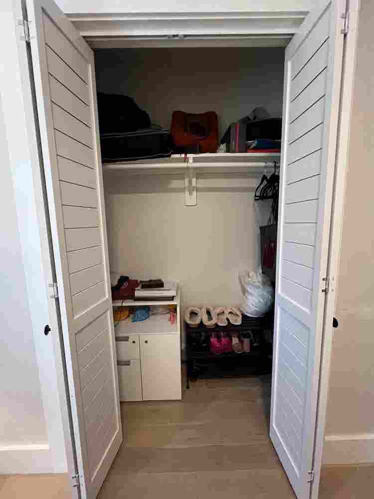 Private room (Female preferred)