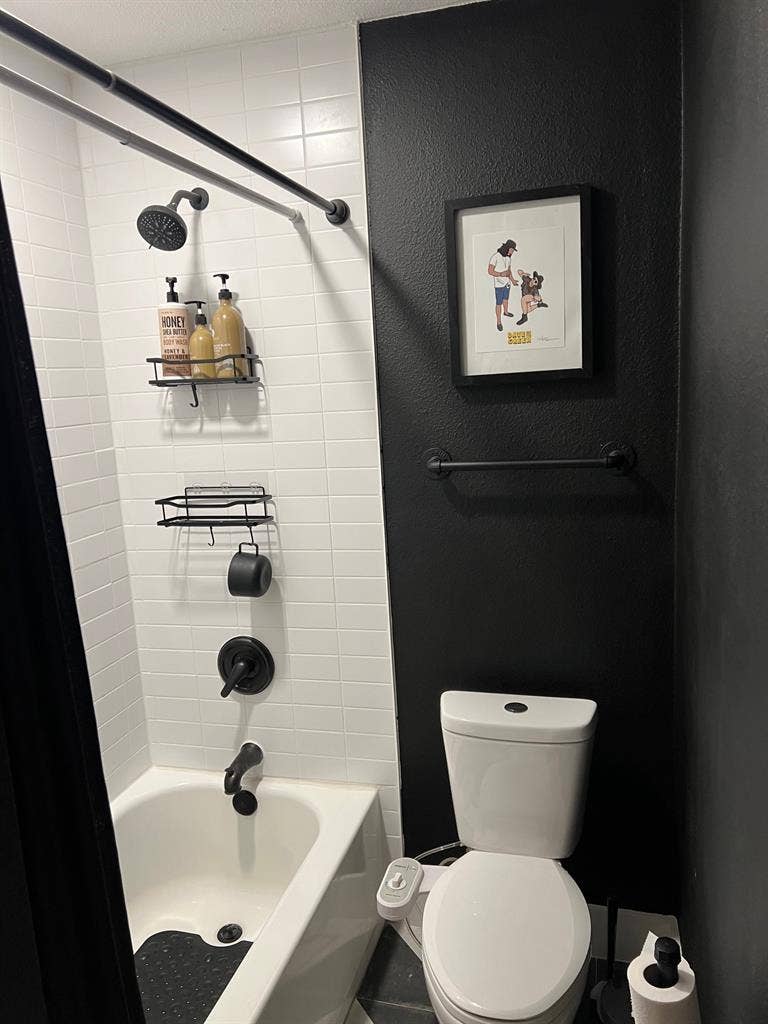 Private room (Female preferred)