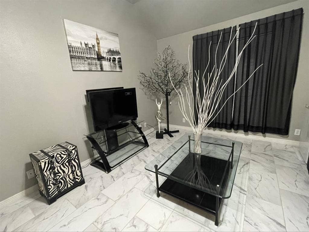 Luxury furnished duplex