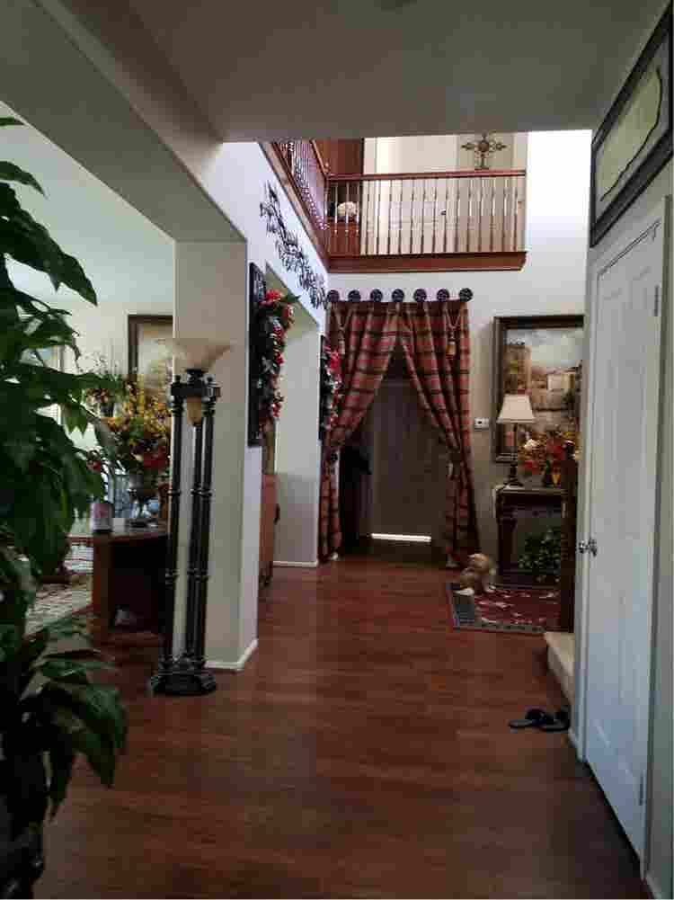 Room-4 Rent