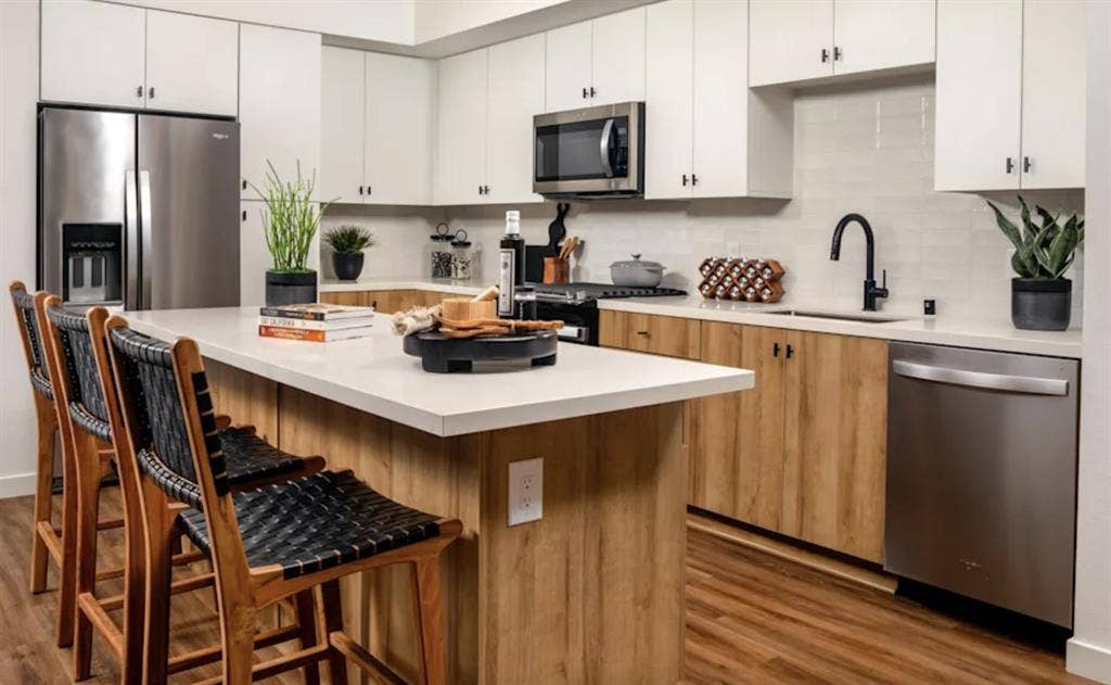 Luxury Apartment in Murrieta, CA