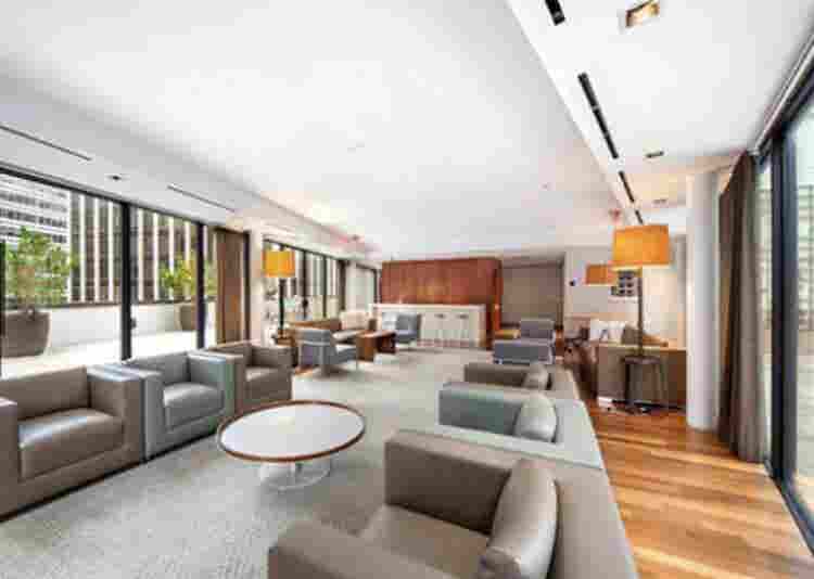 Studio Apt on Wall Street