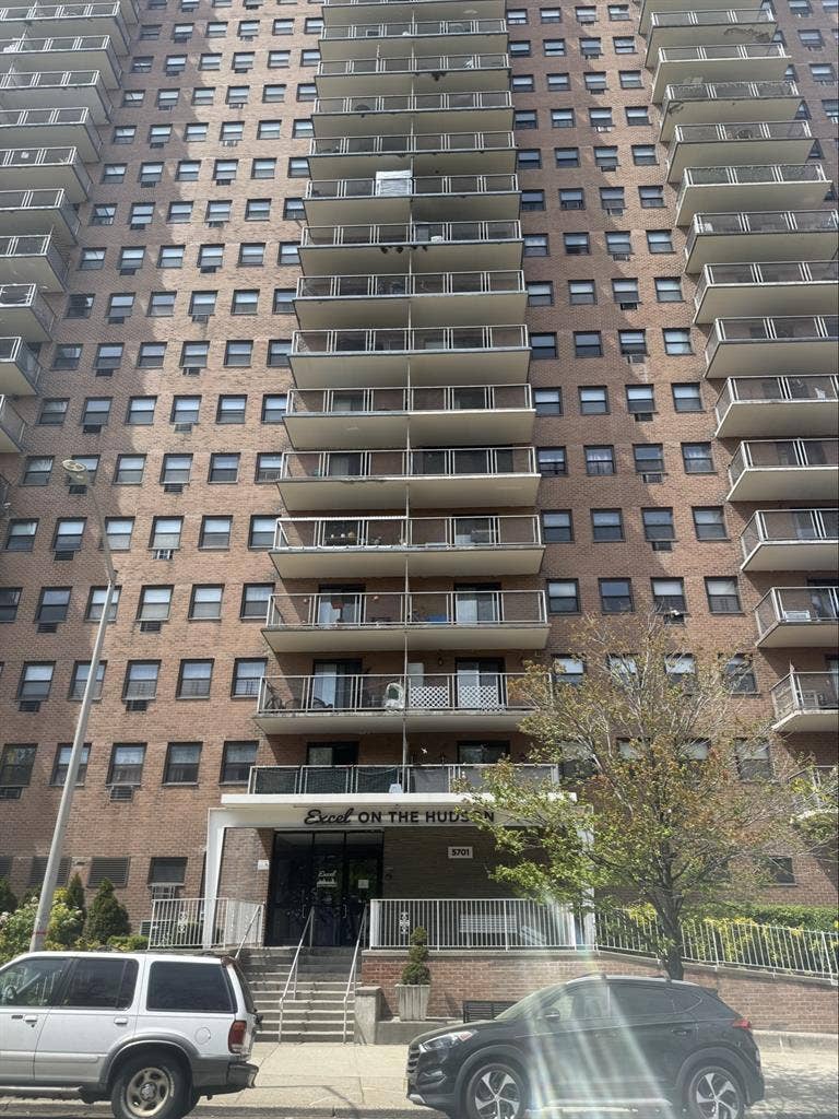 APARTMENT TO SHARE-ONE ROOM FOR REN