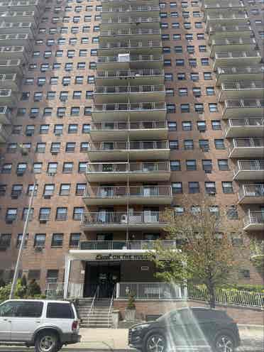 APARTMENT TO SHARE-ONE ROOM FOR REN