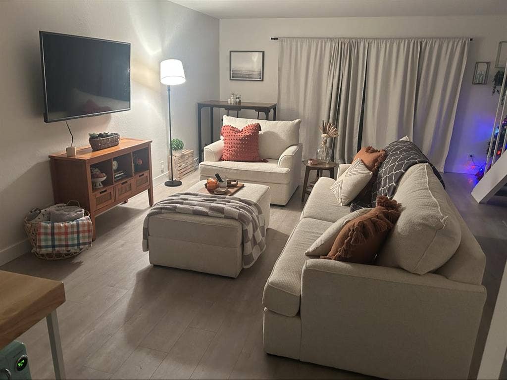 Dana point ocean view apt. Looking