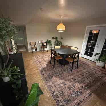 Furnished room with great amenities