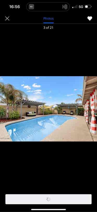 Furnished room with great amenities