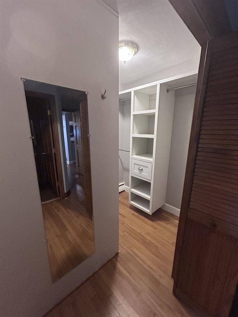 Virginia Beach rm lots of amenities