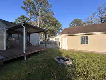 Virginia Beach rm lots of amenities