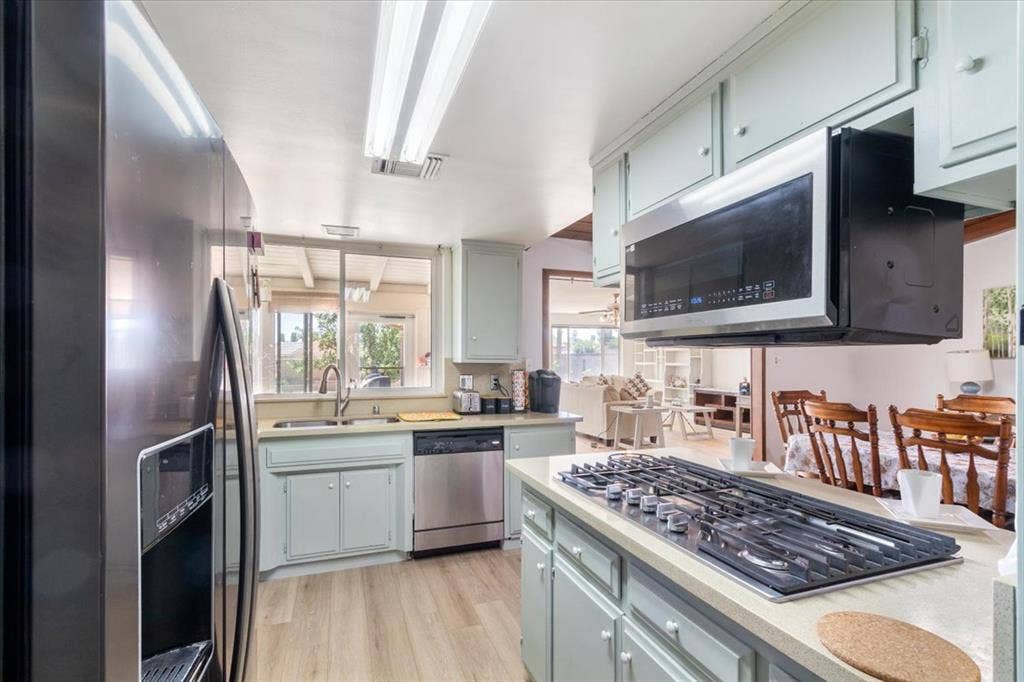 Two rooms available priced per each