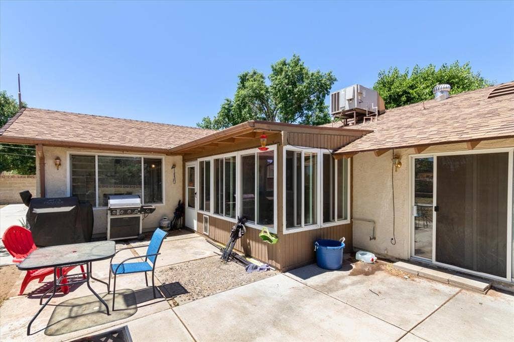 Two rooms available priced per each
