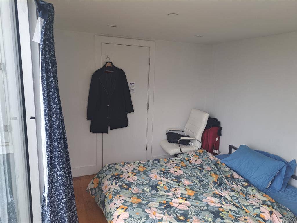 Amazing room in Greenpoint