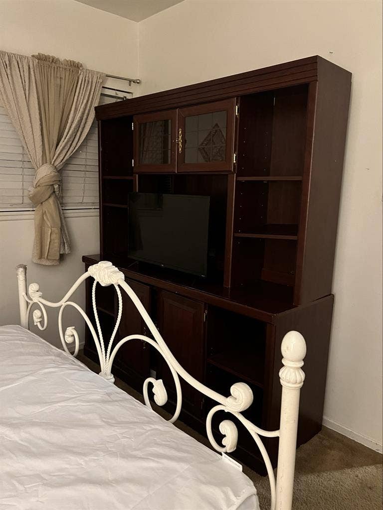 N.San Bernardino Room-