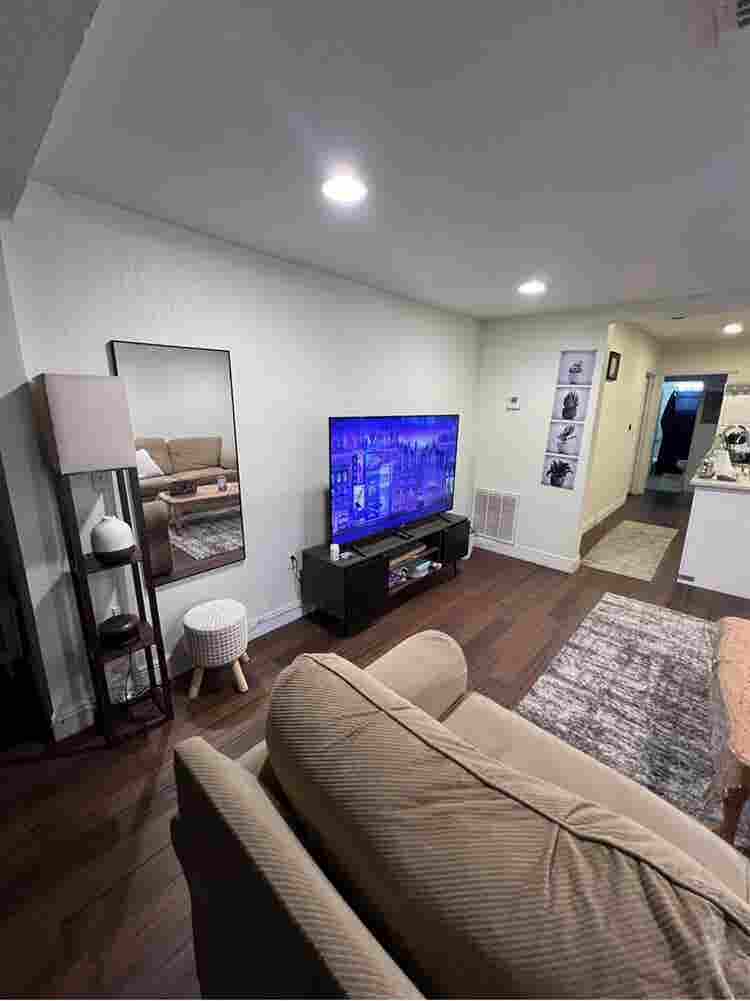 Fully Furnished Room in Orlandoo
