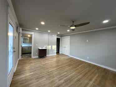 Room in Mount Pleasant