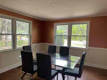 Room in Mount Pleasant