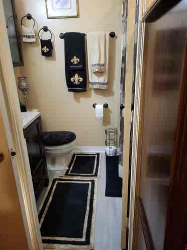 Master Bedroom Suite (Bath/Closet)