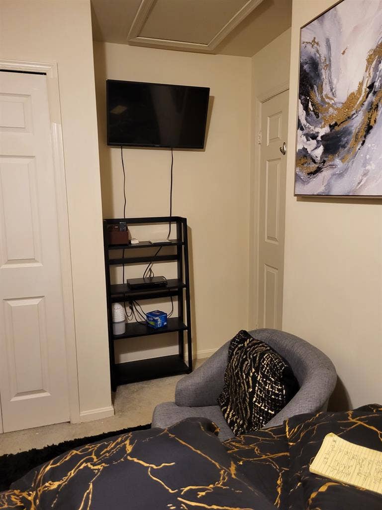 THE 2ND BEDROOM
