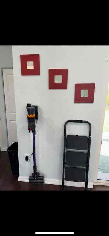 2 bedrooms available in one house