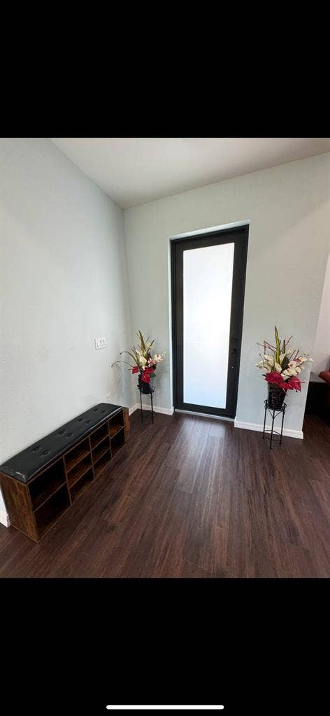 Very nice bedroom all included